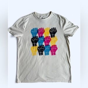 Black Lives Matter Short Sleeve Tee Size M